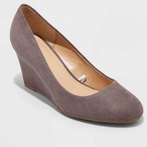 Merona Gray Wedge Pumps